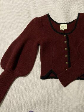 Voriagh Ilya knitted jacket with gigot sleeves in pure wool burgundy S/M